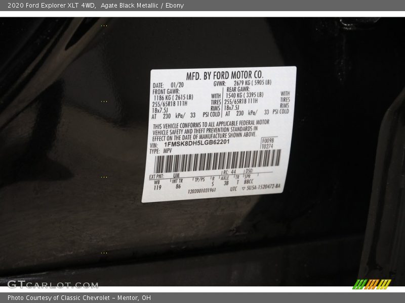Agate Black Metallic / Ebony 2020 Ford Explorer XLT 4WD