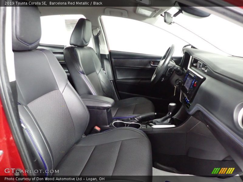 Barcelona Red Metallic / Black 2019 Toyota Corolla SE