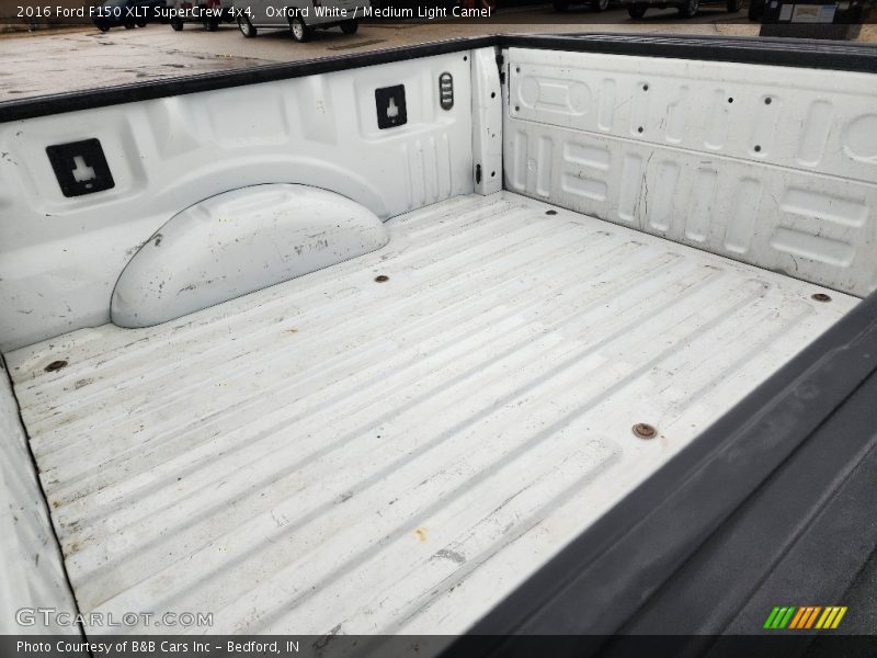 Oxford White / Medium Light Camel 2016 Ford F150 XLT SuperCrew 4x4