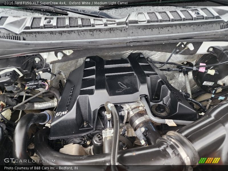 Oxford White / Medium Light Camel 2016 Ford F150 XLT SuperCrew 4x4
