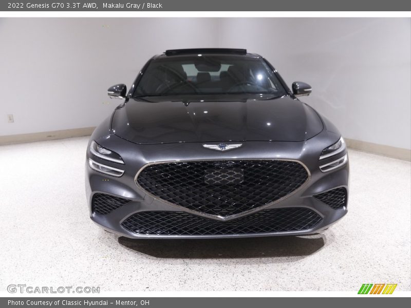 Makalu Gray / Black 2022 Genesis G70 3.3T AWD