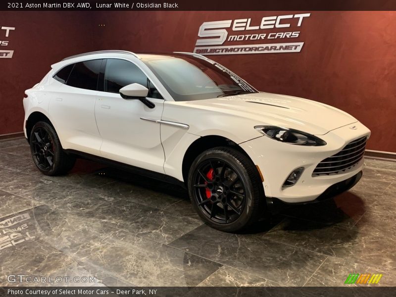  2021 DBX AWD Lunar White