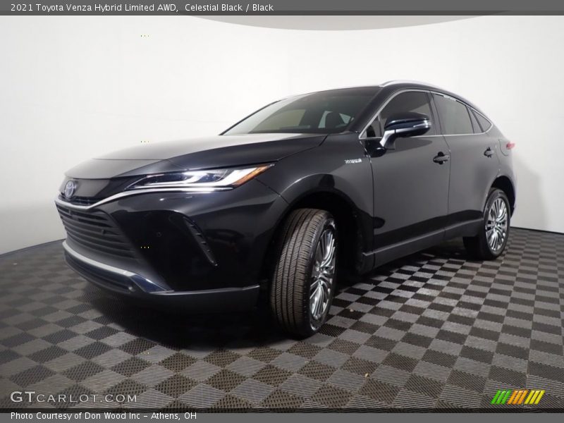 Front 3/4 View of 2021 Venza Hybrid Limited AWD