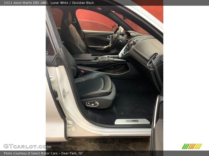Front Seat of 2021 DBX AWD
