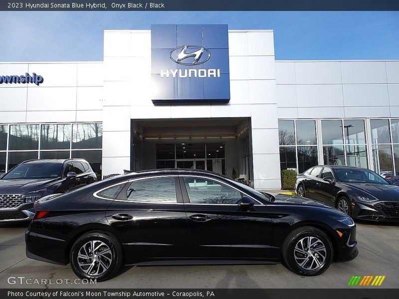Onyx Black / Black 2023 Hyundai Sonata Blue Hybrid