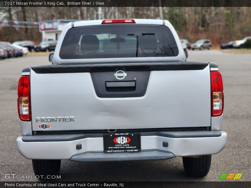 Brilliant Silver / Steel 2017 Nissan Frontier S King Cab