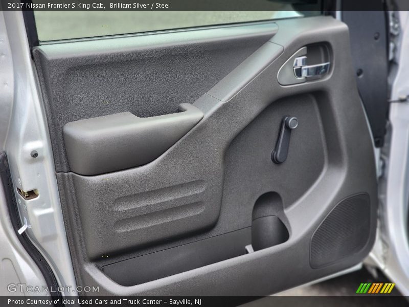 Door Panel of 2017 Frontier S King Cab
