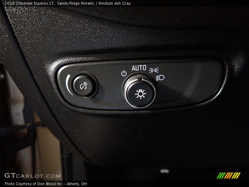 Sandy Ridge Metallic / Medium Ash Gray 2018 Chevrolet Equinox LT