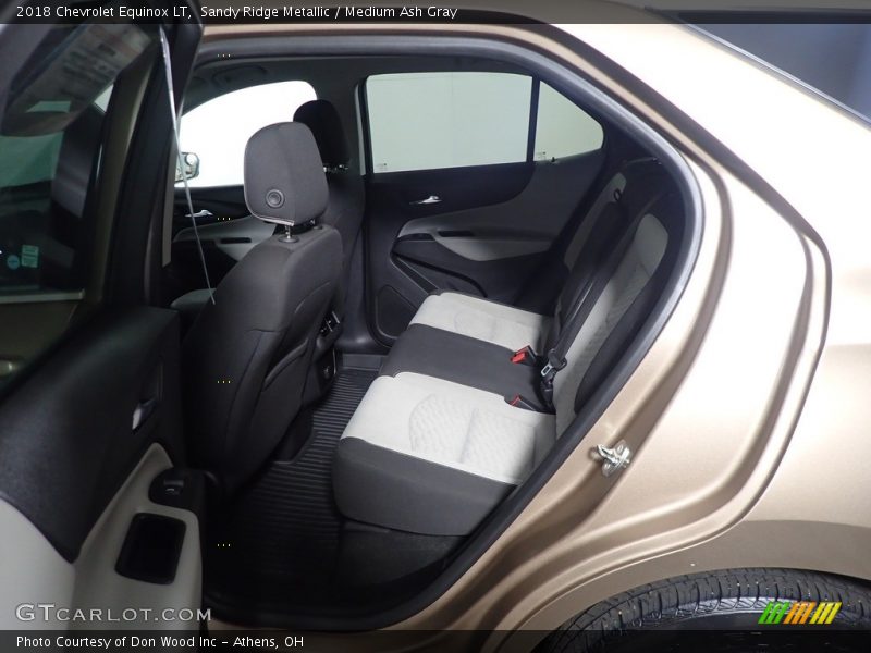 Sandy Ridge Metallic / Medium Ash Gray 2018 Chevrolet Equinox LT