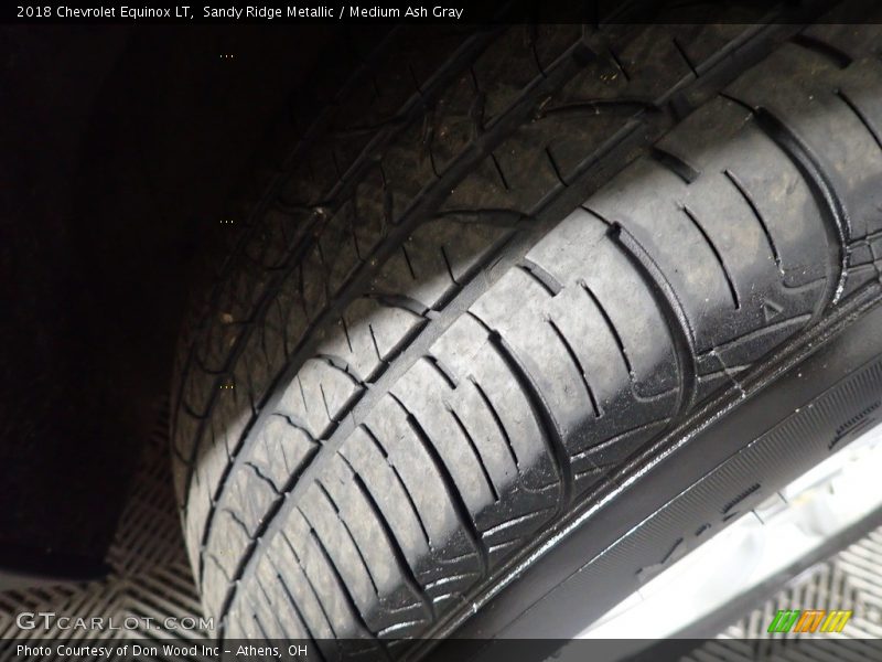Sandy Ridge Metallic / Medium Ash Gray 2018 Chevrolet Equinox LT