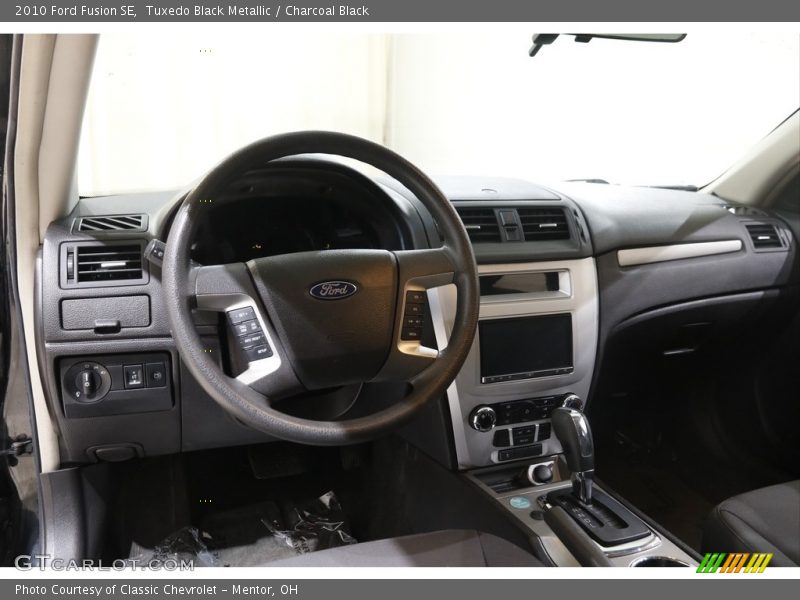 Tuxedo Black Metallic / Charcoal Black 2010 Ford Fusion SE