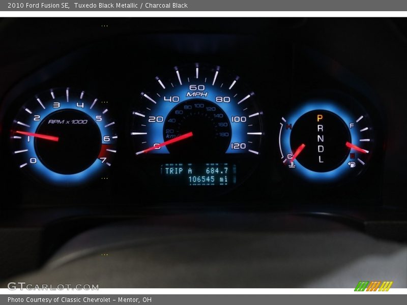 Tuxedo Black Metallic / Charcoal Black 2010 Ford Fusion SE