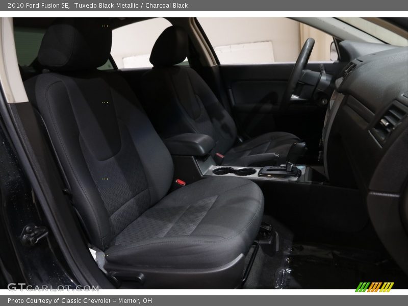 Tuxedo Black Metallic / Charcoal Black 2010 Ford Fusion SE