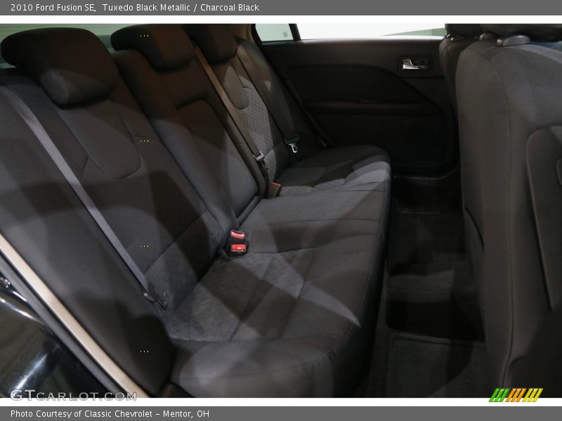 Tuxedo Black Metallic / Charcoal Black 2010 Ford Fusion SE