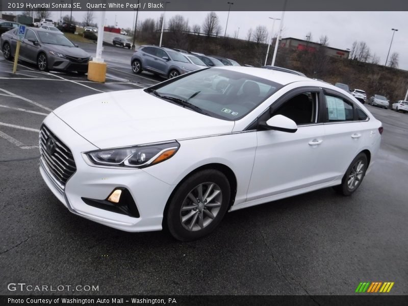 Quartz White Pearl / Black 2019 Hyundai Sonata SE