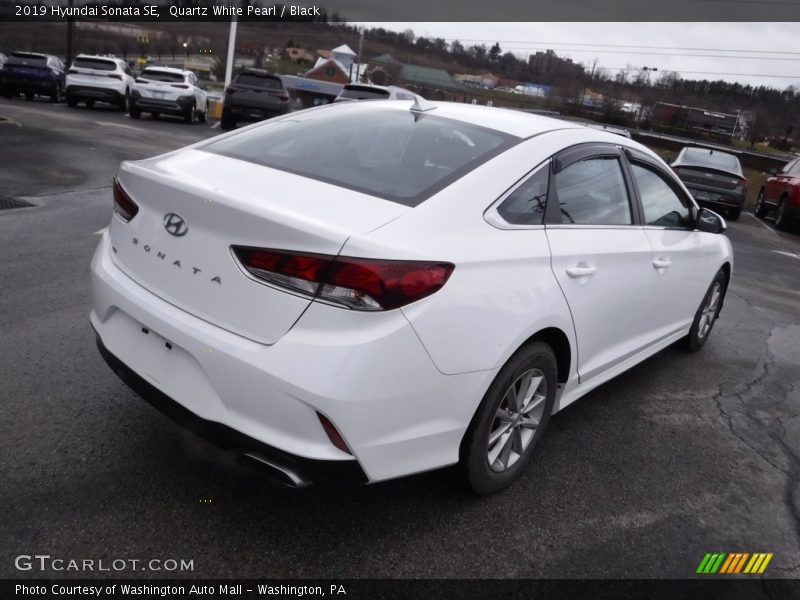 Quartz White Pearl / Black 2019 Hyundai Sonata SE