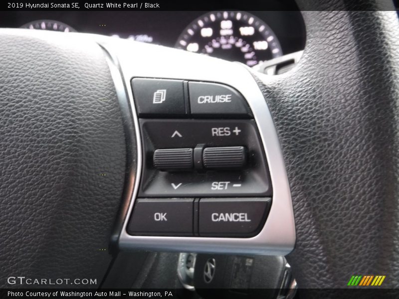 Quartz White Pearl / Black 2019 Hyundai Sonata SE