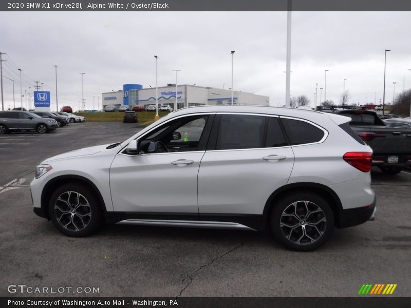 Alpine White / Oyster/Black 2020 BMW X1 xDrive28i
