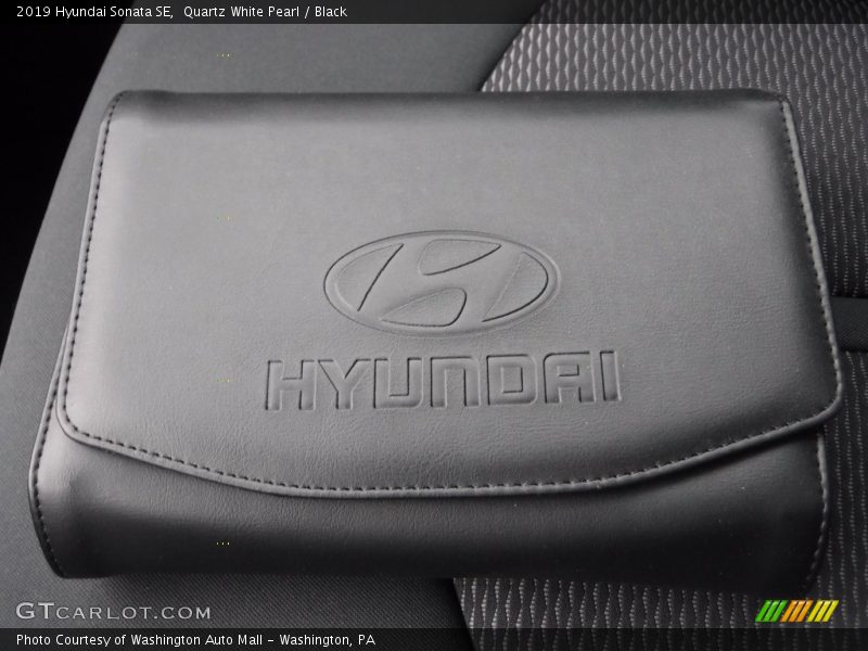 Quartz White Pearl / Black 2019 Hyundai Sonata SE