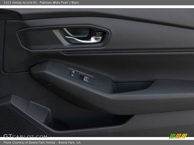 Platinum White Pearl / Black 2023 Honda Accord EX