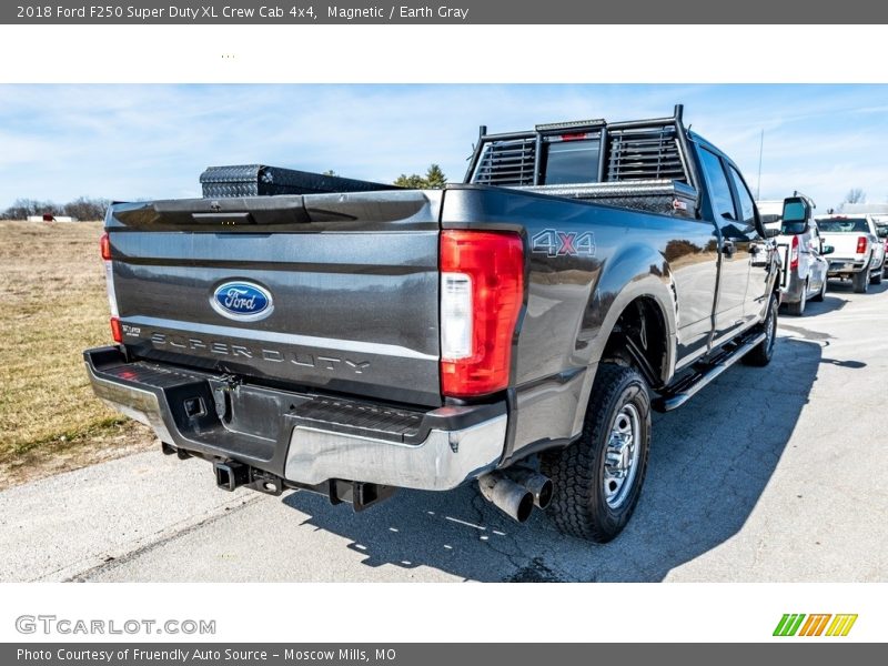 Magnetic / Earth Gray 2018 Ford F250 Super Duty XL Crew Cab 4x4