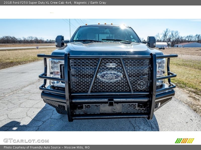Magnetic / Earth Gray 2018 Ford F250 Super Duty XL Crew Cab 4x4