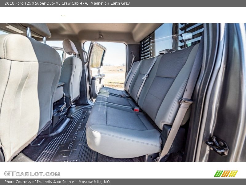 Magnetic / Earth Gray 2018 Ford F250 Super Duty XL Crew Cab 4x4