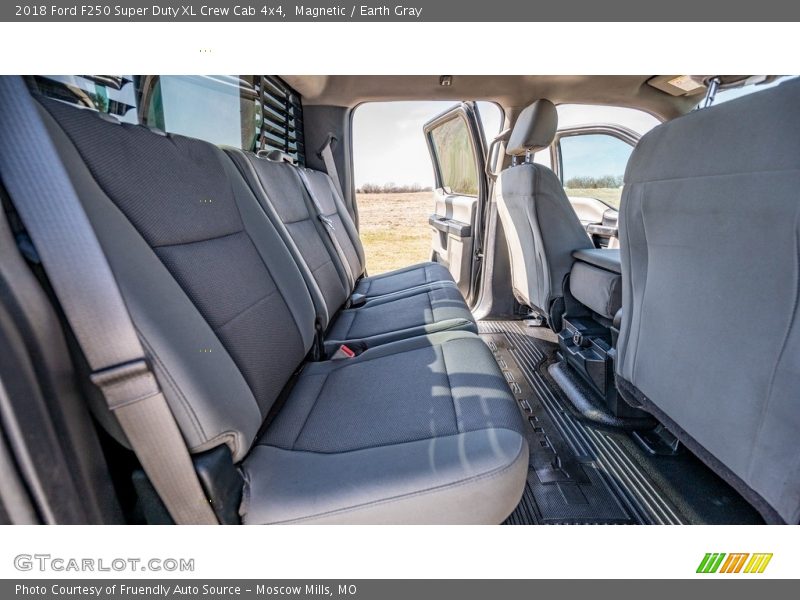 Magnetic / Earth Gray 2018 Ford F250 Super Duty XL Crew Cab 4x4