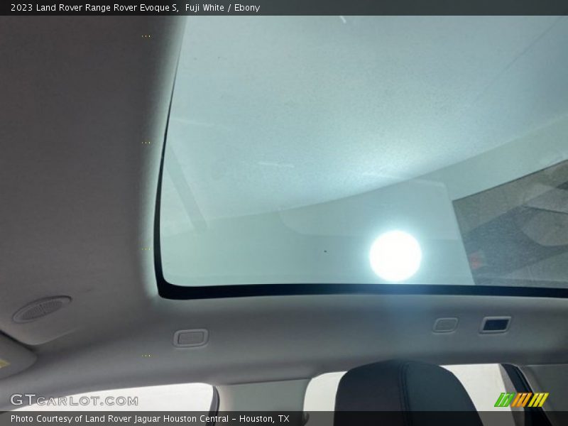 Fuji White / Ebony 2023 Land Rover Range Rover Evoque S