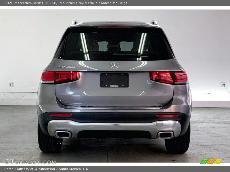 Mountain Grey Metallic / Macchiato Beige 2020 Mercedes-Benz GLB 250