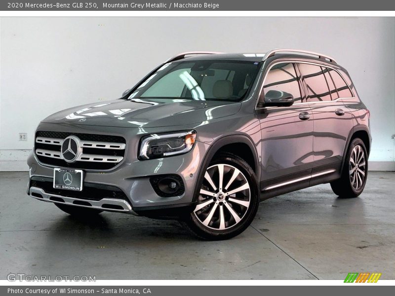 Mountain Grey Metallic / Macchiato Beige 2020 Mercedes-Benz GLB 250