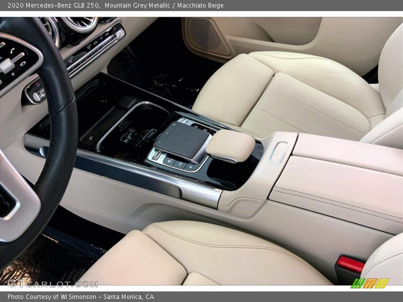 Mountain Grey Metallic / Macchiato Beige 2020 Mercedes-Benz GLB 250