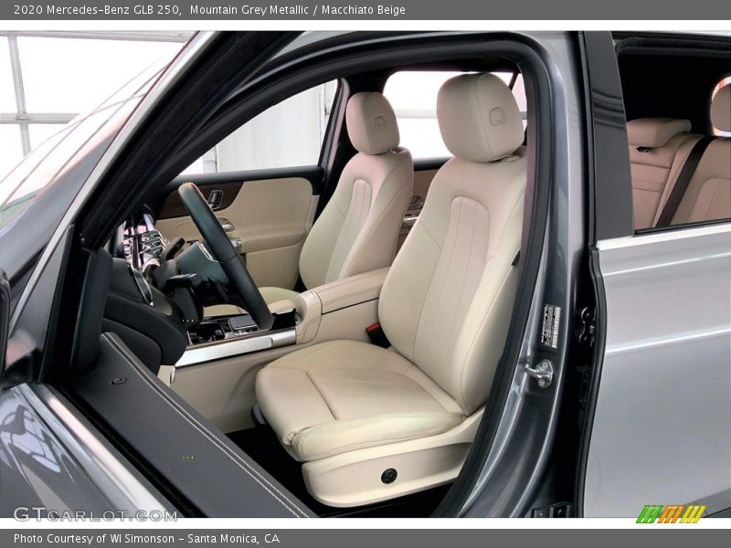 Mountain Grey Metallic / Macchiato Beige 2020 Mercedes-Benz GLB 250