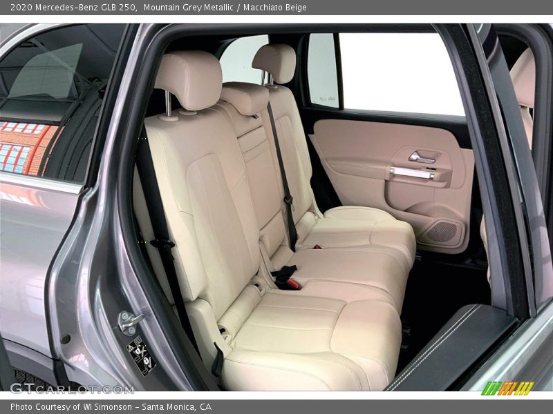 Mountain Grey Metallic / Macchiato Beige 2020 Mercedes-Benz GLB 250
