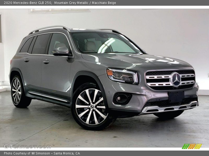 Mountain Grey Metallic / Macchiato Beige 2020 Mercedes-Benz GLB 250