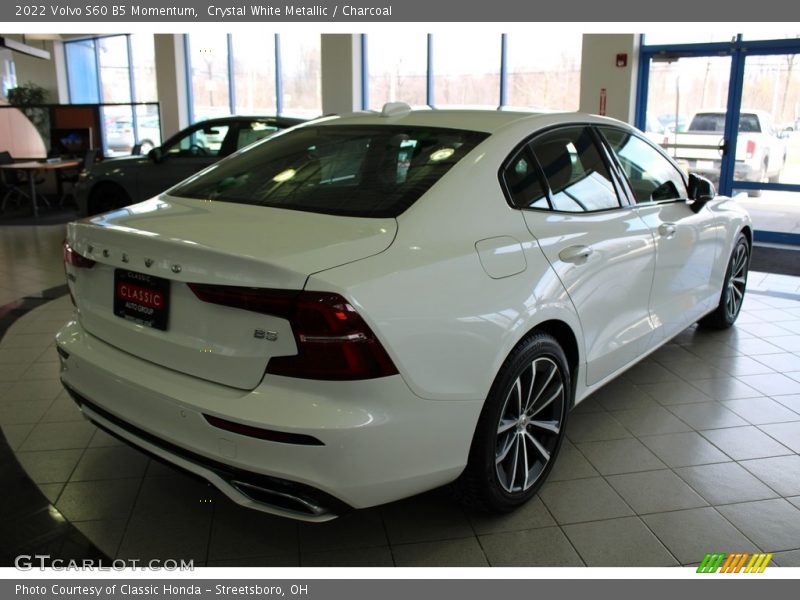 Crystal White Metallic / Charcoal 2022 Volvo S60 B5 Momentum