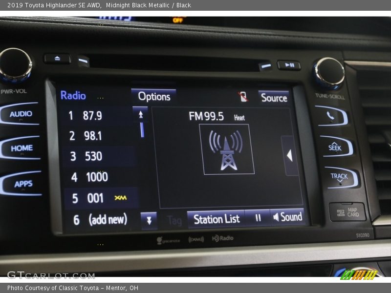 Midnight Black Metallic / Black 2019 Toyota Highlander SE AWD