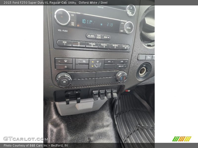 Oxford White / Steel 2015 Ford F250 Super Duty XL Regular Cab Utility