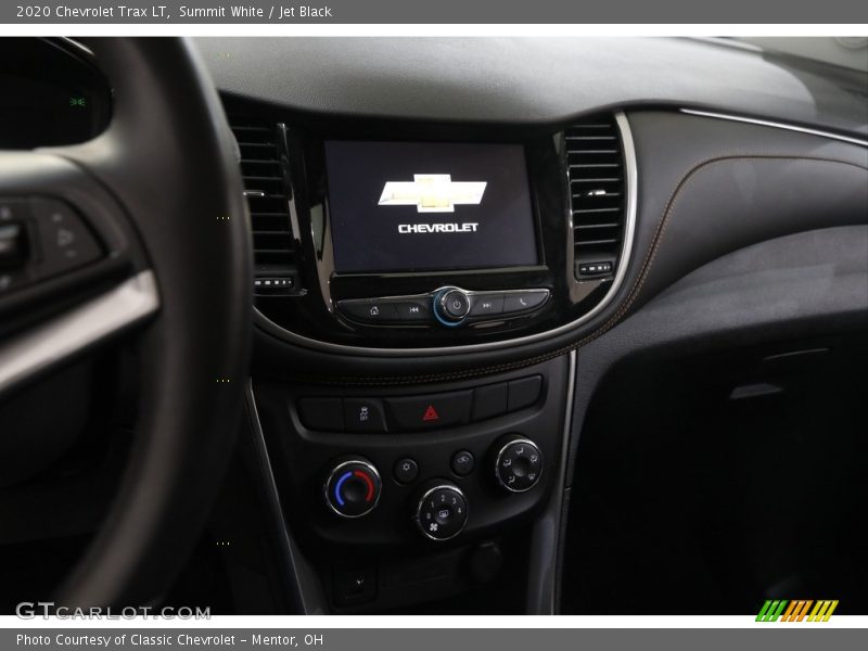 Summit White / Jet Black 2020 Chevrolet Trax LT
