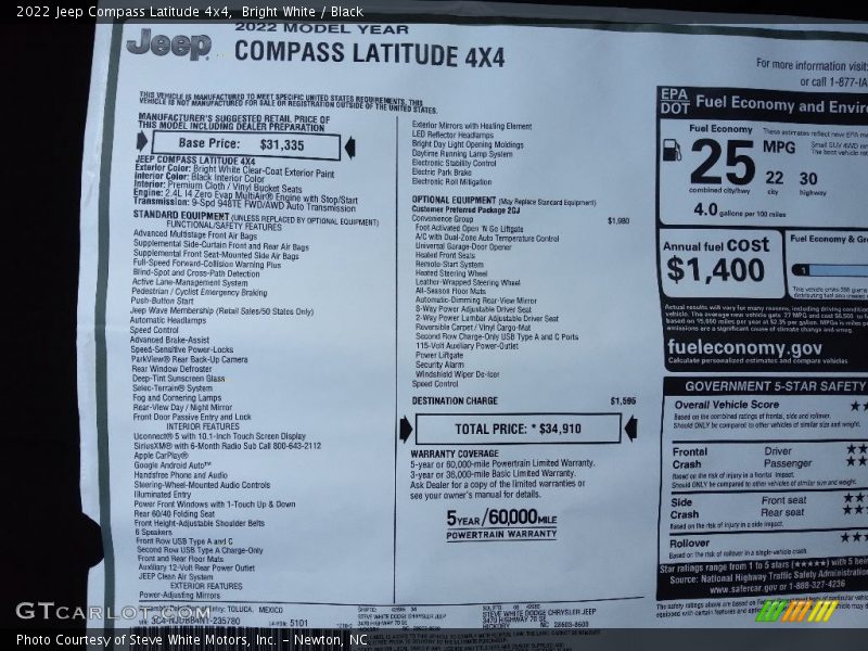 Bright White / Black 2022 Jeep Compass Latitude 4x4