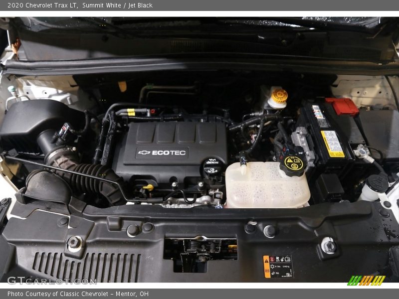 Summit White / Jet Black 2020 Chevrolet Trax LT