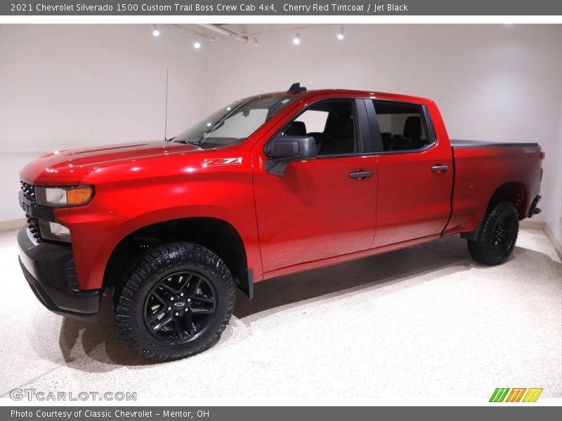 Front 3/4 View of 2021 Silverado 1500 Custom Trail Boss Crew Cab 4x4
