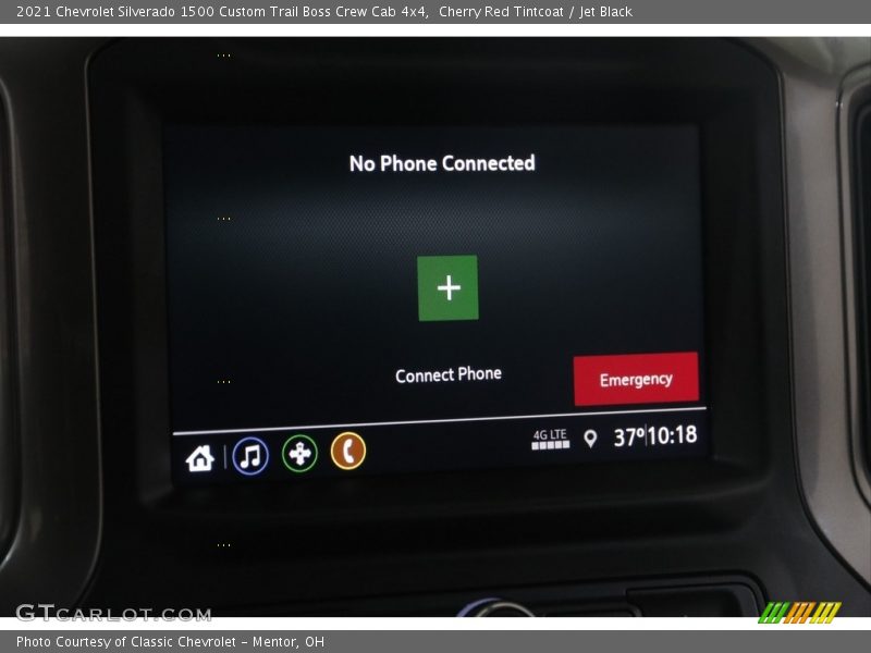 Controls of 2021 Silverado 1500 Custom Trail Boss Crew Cab 4x4