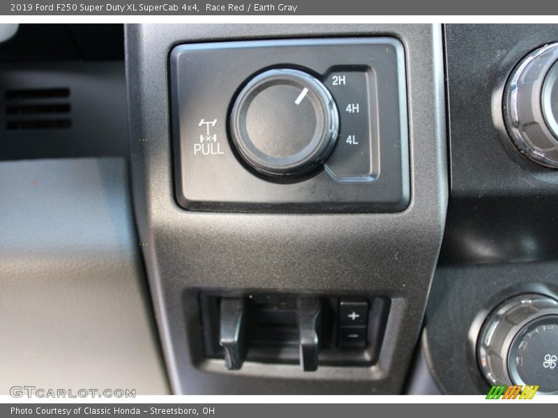 Race Red / Earth Gray 2019 Ford F250 Super Duty XL SuperCab 4x4