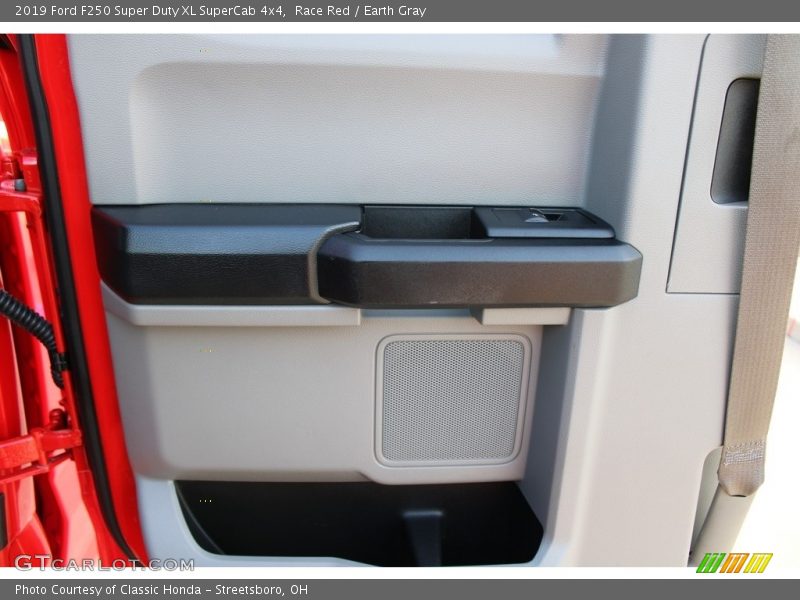 Race Red / Earth Gray 2019 Ford F250 Super Duty XL SuperCab 4x4