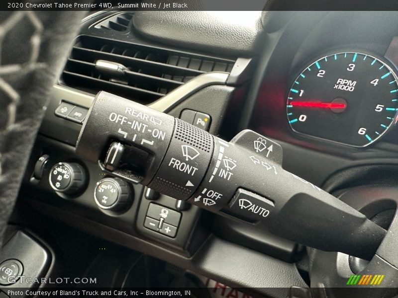 Summit White / Jet Black 2020 Chevrolet Tahoe Premier 4WD
