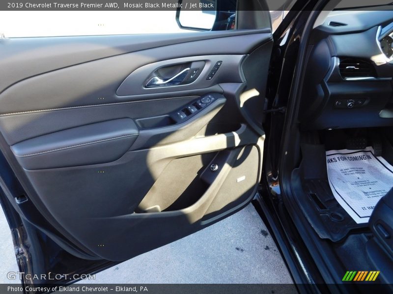 Mosaic Black Metallic / Jet Black 2019 Chevrolet Traverse Premier AWD