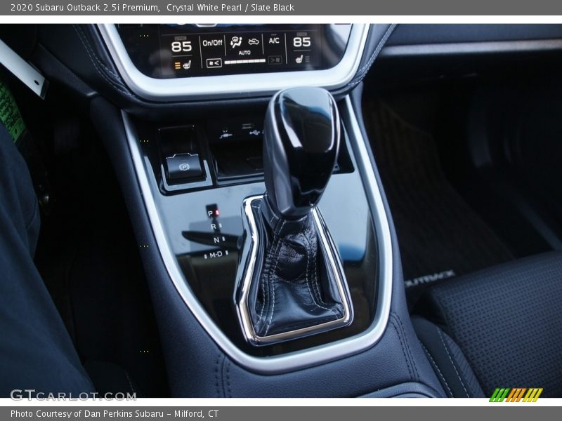 Crystal White Pearl / Slate Black 2020 Subaru Outback 2.5i Premium