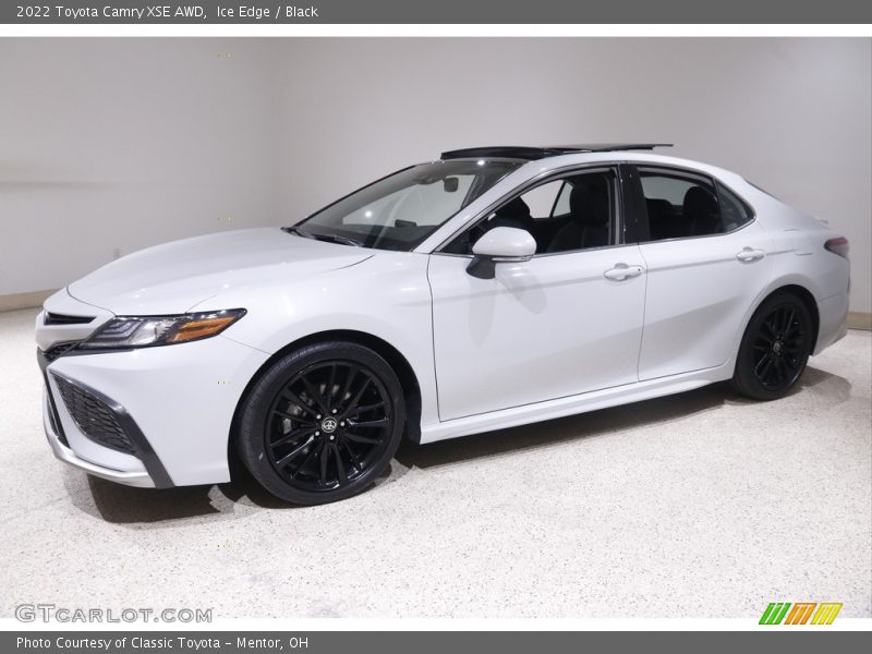 Ice Edge / Black 2022 Toyota Camry XSE AWD