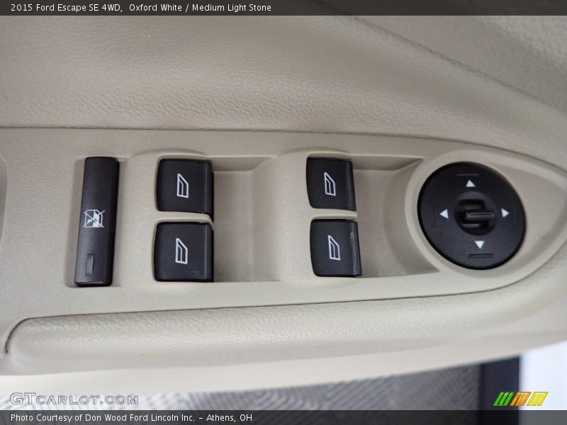 Oxford White / Medium Light Stone 2015 Ford Escape SE 4WD